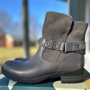 EARTH Stone Gray Multi Leather Suede Artistic Onyx Bootie Size 6 36.5 Zip Artsy